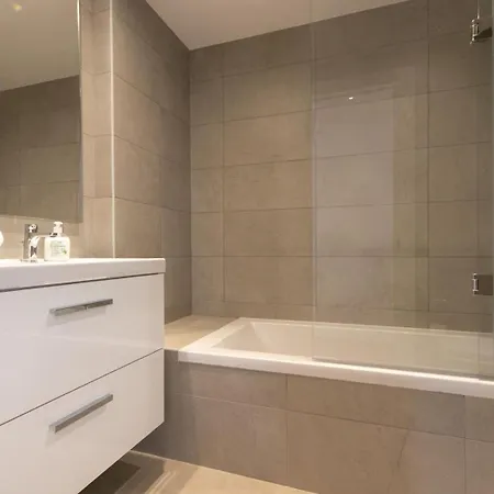 The Concierge - Amazing Pool & Sunshine